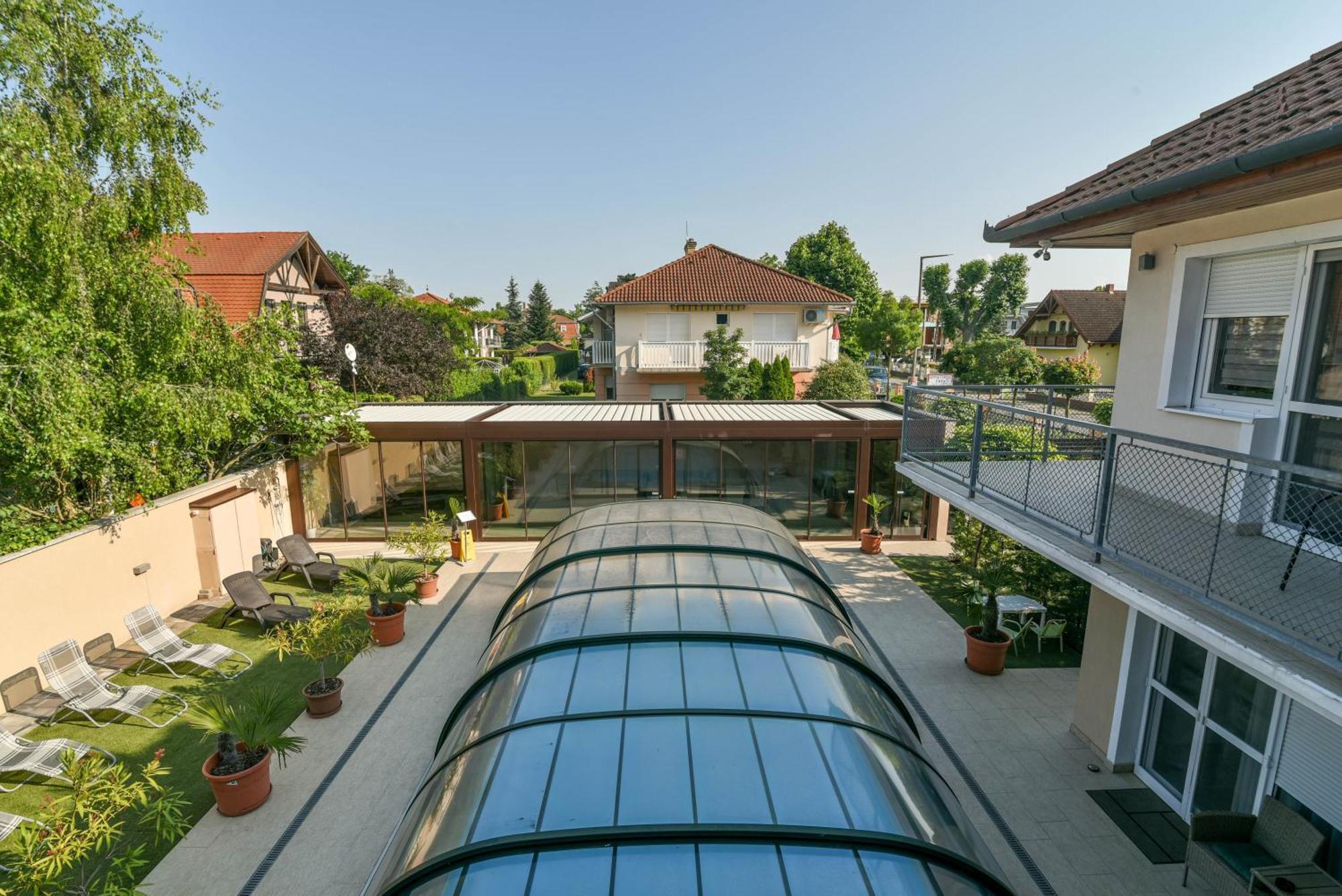Happy Apartments Balatonlelle Exterior foto